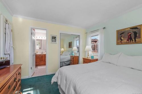 24 Somerset Dr, Washingtonville NY  10992-1372 exterior