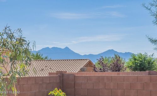 18457 Bellflower Pl, Green Valley, AZ 85614-5599