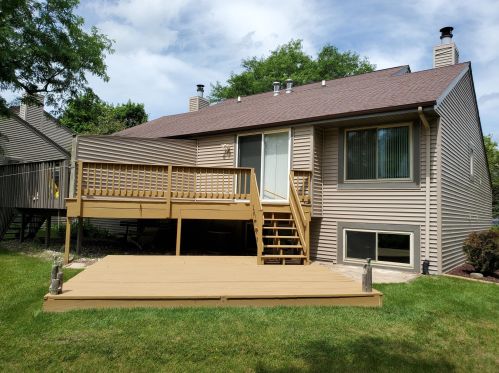 619 Tamarack Dr, West Bend, WI 53095-3628
