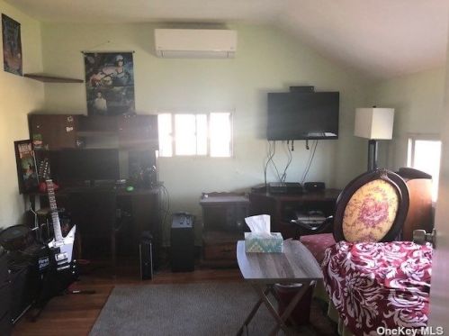 239 Eastwood Blvd, South Setauket NY  11720-2534 exterior