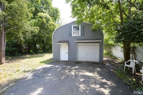 23 Hudson Ave, Ridgefield Park NJ  07660-1732 exterior