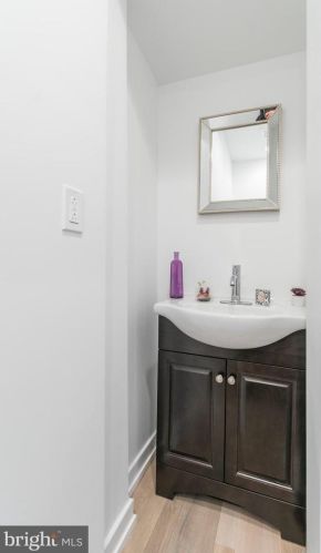 1319 Mckean St, Philadelphia PA  19148-2219 exterior