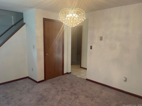 209 Pine Lane Ext, Windsor CT  06095-3514 exterior