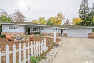 44 Manley Ct, Sacramento, CA 95820-3340