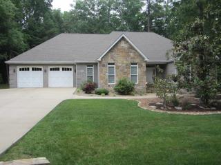 151 Forest View Dr, Crossville, TN 38558-2833