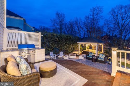 18506 Pelicans Nest Way, Leesburg VA  20176-3963 exterior