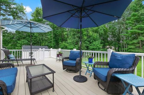 10 Blackwell Rd, Lyme, CT 06371-1402