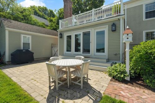 64 Elm St, Groton CT 06340-5616 exterior