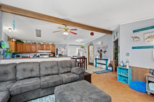 56 Wheatley Rd, North Charleroi PA  15022-3431 exterior