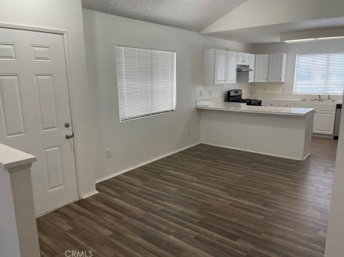 16277 Hiddenwood Ln, Victorville, CA 92395-8866