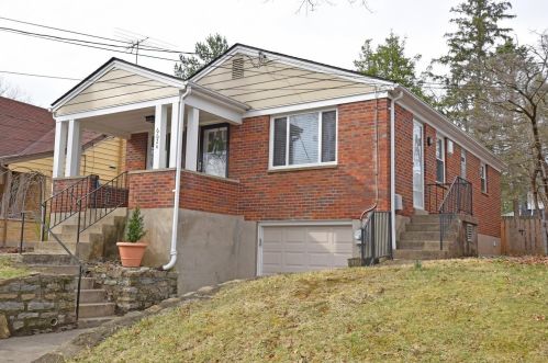 6624 Haley Ave, Cincinnati, OH 45227-3034