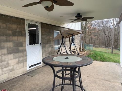 1426 Kittanning Pike, Karns City PA  16041-1816 exterior