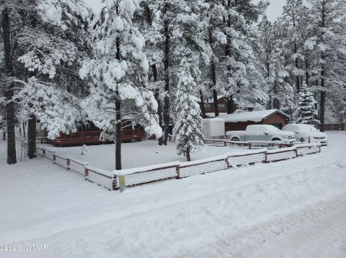 123 Sky Hi Dr, Pinetop AZ  85935-8802 exterior
