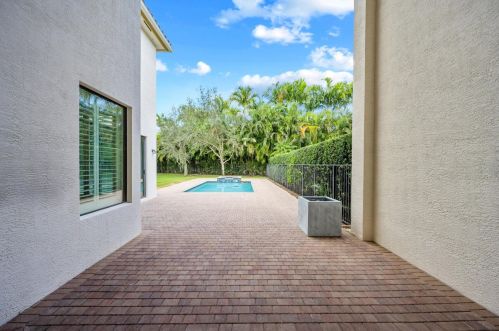 16586 Gateway Bridge Dr, Delray Beach FL  33446-9666 exterior