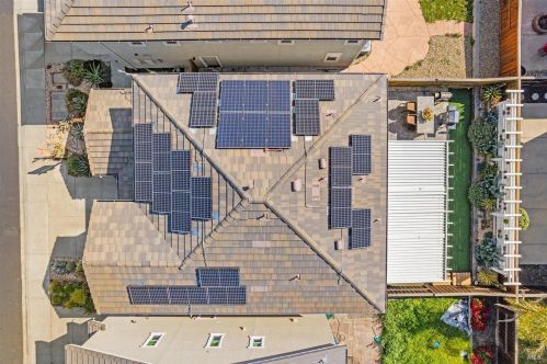 5284 Gramercy Cir, Fairfield CA  94533-6680 exterior