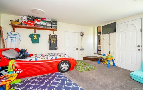 5132 Gardenia Ave, Long Beach CA  90807-1116 exterior