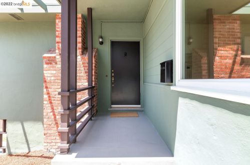 1724 24th St, Oakland, CA 94606-3330