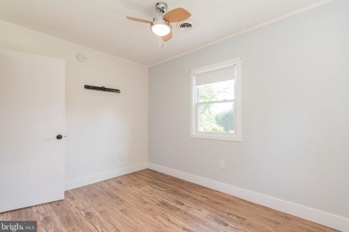 1642 Ox Rd, Edinburg VA  22824-3024 exterior