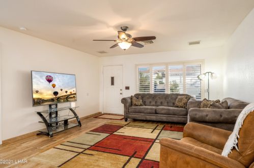 2636 Sunkentree Dr, Lake Havasu City, AZ 86403-3856