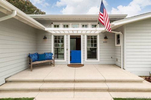 683 Glenmont Dr, Solana Beach CA  92075-1313 exterior