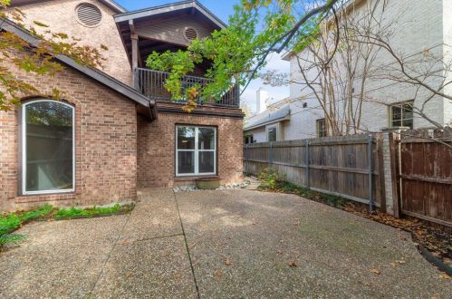 4624 Harley Ave, Fort Worth, TX 76107-3712