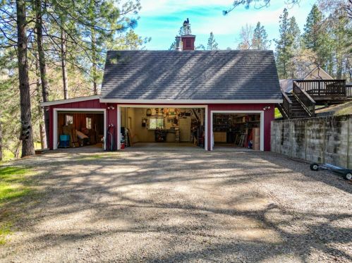 18880 Blackhawk Ct, Grass Valley CA  95949-8324 exterior