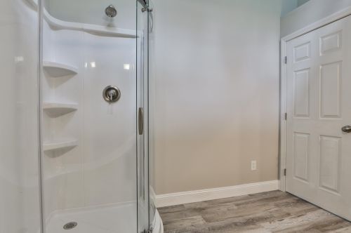 97 Lower Camp Rd, Northwood NH  03261-4305 exterior