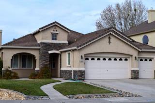 909 Heartland Dr, Manteca, CA 95337-7933