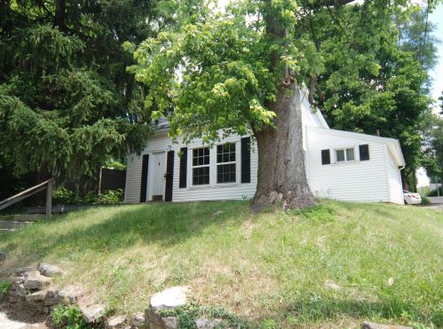 313 Park St, Bellefontaine, OH 43311-2445