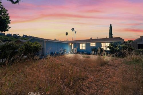 19018 Drycliff St, Santa Clarita, CA 91351-2817