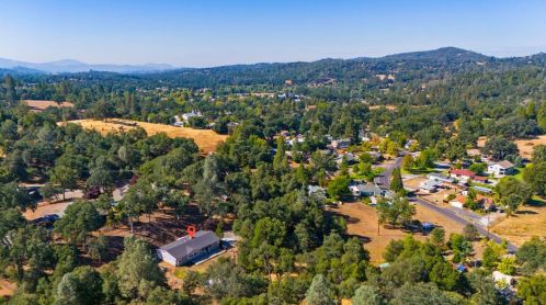 18708 1st Ave, Tuolumne CA  95379-9716 exterior