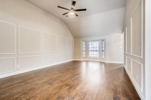 725 Rawlins Dr, Lancaster TX  75146-1231 exterior
