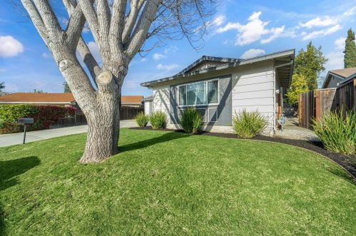 1260 Albion Ln, Sunnyvale, CA 94087-3827