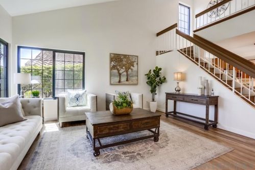 916 Alyssum Rd, Carlsbad CA  92011-3907 exterior