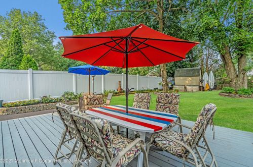 243 Crestview Dr, Middletown NJ  07748-3604 exterior