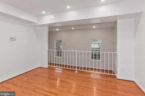 5509 Miles Ct, Springfield VA 22151-1714 exterior