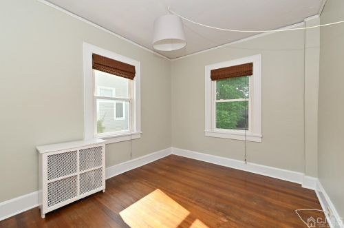48 Christopher St, Montclair NJ  07042-4016 exterior
