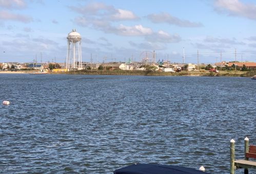 116 Sunset Dr, Pelican Island NJ  08751-2221 exterior