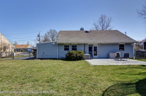47 Charles Ter, Piscataway NJ  08854-5338 exterior