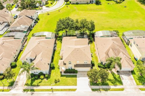 127 Minniehaha Cir, Grenelefe, FL 33844-8224