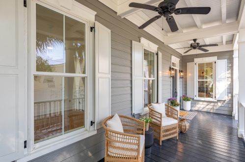 514 Ferry St, Mount Pleasant SC  29464-4719 exterior