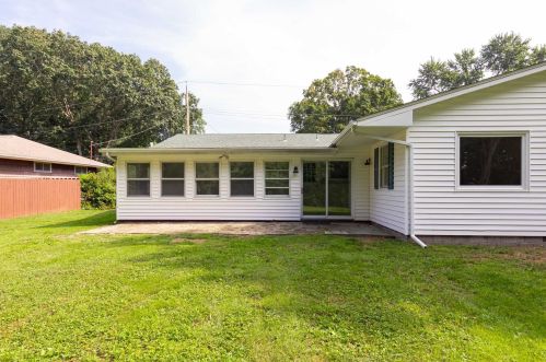 29 Milano Dr, Poughkeepsie NY  12603-6102 exterior
