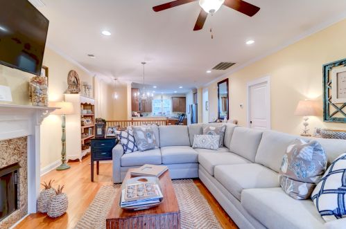 116 Slipper Shell Ct, Mount Pleasant SC  29464-6724 exterior