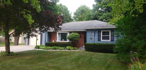 1930 Center St, East Troy, WI 53120-1208