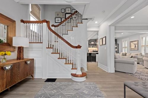 308 Thorn St, Sewickley, PA 15143-1406