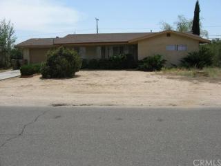 16067 Cajon St, Hesperia, CA 92345-3054