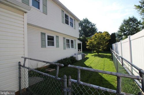 502 6th St, Lansdale PA  19446-2742 exterior