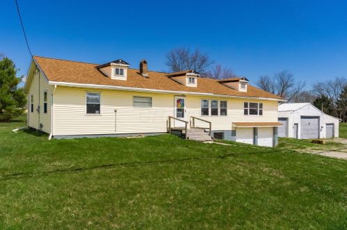 12924 Cleveland Rd, Pataskala OH 43062-8817 exterior