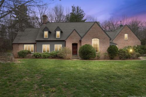 102 Chatham Hill Rd, South Glastonbury, CT 06073-3541