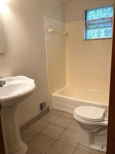 550 Frst Ave, Pittsburgh PA 15202-3141 exterior